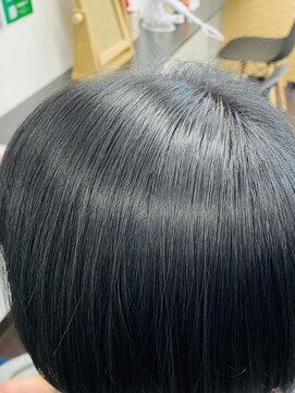 レイディバードカラー 深谷稲荷町店 根元の白髪染め（リタッチ）