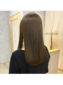 オリーブベージュ 《小川結女花》