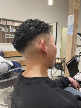 スタンド(STAND) スキンフェード