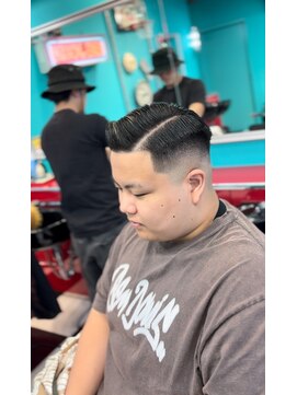 ノア 宜野湾店(Noah) サイドパートスタイル