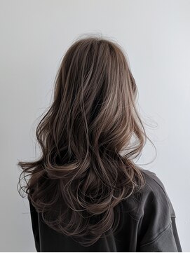 クラン 岡本(Chlan) 赤みオフのラテグレージュロング