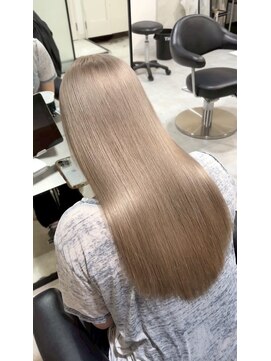 フリーク(FLEEK) レイヤーカット髪質改善ダブルカラーブリーチ