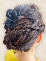 ヘアーサロン ティアレ(hair salon Tiare)&nbsp;大人可愛い編み込みまとめ髪★結婚式二次会お呼ばれドレス20代