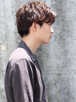 シトリ(ShitoRe) センターパートニュアンスパーマ、フェザーパーマ