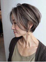 ハーツ 青山表参道店(Heart's)&nbsp;白髪ぼかし脱白髪染め似合わせショートボブ40代50代60代