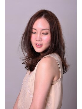 フェスト ヘア メイクアップ(Fest hair makeup) オトナ可愛いウェーブ