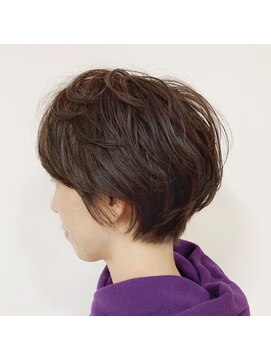 サロン マーニ(salon m ni) ラウンドショート/くせ毛風パーマ/おしゃれ染めの白髪染め