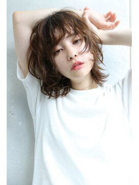 ブラン 栄(Blanc) 【Blanc/栄】エッジショート/くびれセミディ/無造作カール