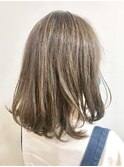 ミディアムボブ~~脱白髪染めハイライト~