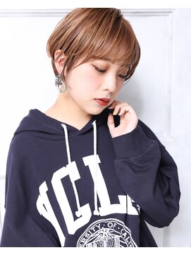 クラッチ 天王寺(CLUTCH) 大人可愛い２０代３０代４０代小顔フェミニンショートA2