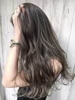 シア(sia)&nbsp;【sia】ケアブリーチハイライトカラー