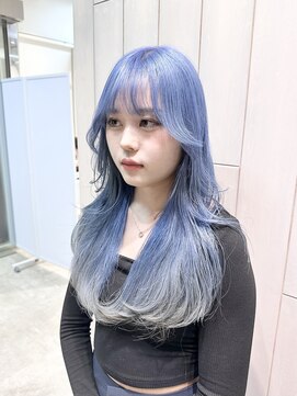シンシェアサロン 原宿店(Qin shaire salon) クリアブルー/軽く巻いて可愛い/ハイトーンヘア