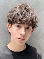 フィフスワン(fifth one) 波巻きパーマメンズパーマメンズヘアツーブロックツイストパーマ