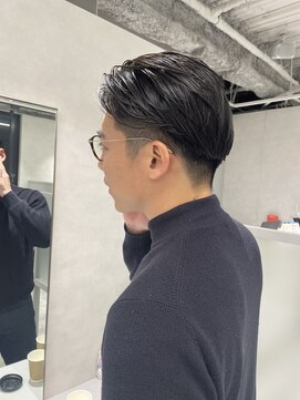 キートス(Kiitos) ビジネスパーマ/モテヘアー/センターパート