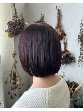 ヘアスタジオ ブリエ(HAIR STUDIO BRILLER) 2024　顔周り切り込みボブ×チェリーレッド