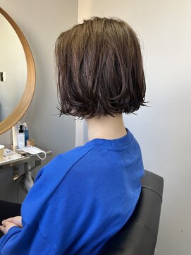 チル(CHILL) 【Meg～chill松山～】ラフボブ