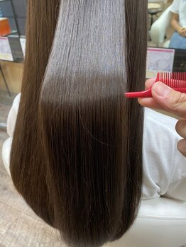 【オージュア取扱店】髪のダメージに合わせて必要な栄養を補給し、髪の芯から潤いを与え憧れの艶髪へ