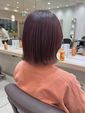 シュク 高円寺(SYUK) 加藤【高円寺】切りっぱなしボブ/外ハネボブ/カシスレッド