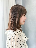 イチロク(16) ゆれるミディアムヘア/ハニーベージュ