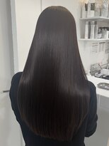 エンベール(EN VEIL)&nbsp;上品な艶感が引き立つナチュラルストレートロング