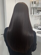 エンベール(EN VEIL)&nbsp;上品な艶感が引き立つナチュラルストレートロング