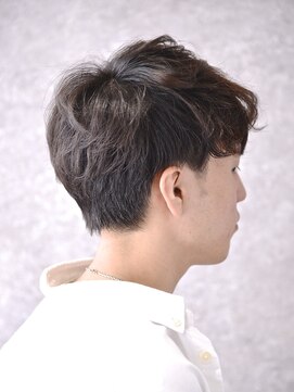 スタジオ 渋谷 原宿(Stujio) 大きめカールのマッシュスタイル