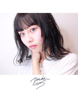 パドトロワ(Pas de trois) 新潟×ウルフカット×パーマ×外ハネレイヤー×ミディアム