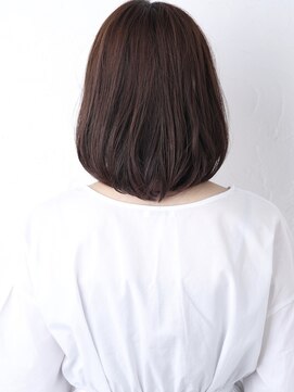 サラ(sarah) ゆるふわカジュアルボブ