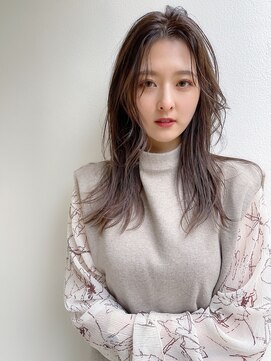 ジゼル(GiseL) シースルーセンターパート♪韓国/髪質改善/ストレート/レイヤー