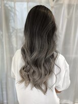 ツムグ 代官山店(TUMUGU)&nbsp;30代40代50代大人可愛い白髪ぼかし脱白髪染めハイライト◎代官山