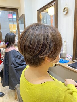 ギフト ヘアー サロン(gift hair salon) ショートボブ×ナチュラルハイライト