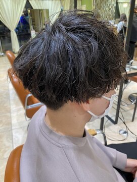 ネオリーブソラ 相模大野店(Neolive sola) メンズ波巻きスパイラルパーマ