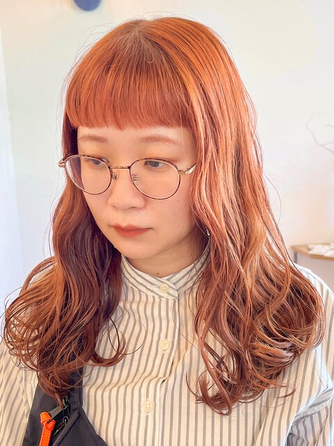 オレンジブラウン/ぱっつん前髪/ハイトーンカラー