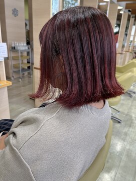 シュウ 西尾店(Shu) チェリーレッド × ハイライト