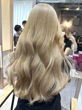 ラビス 池袋(Lovis) ワンレン/ネビージュ/小顔[エクステ/インナーカラー/韓国/池袋]