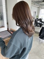 ヒトノワ(Hito.nowa)&nbsp;透明感のある寒色系ベージュカラー【三盃】