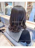 巻き髪レイヤーミディ