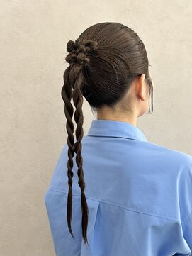クム 横浜(qumu) 【qumu MARIKO】タイトアレンジ×お呼ばれヘアセット