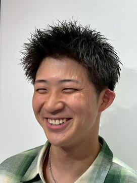 シャイン 大宮(SHINE) メンズカット/パーマ/ヘッドスパ/ブリーチ/眉毛/韓国/大宮/Men's