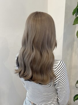 ジジ インターパーク 宇都宮(Gigi) ハイトーンミルクティー/ブリーチカラー