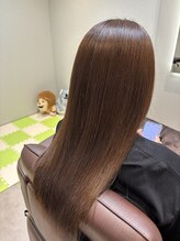 《髪の芯まで潤う》話題の髪質改善トリートメントで“ツヤとまとまり”が続く髪へ