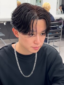 リップス 栄(LIPPS) 前下がりセンターパートニュアンスパーマ名古屋