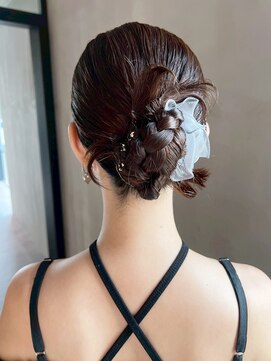 アルバム 新宿(ALBUM SHINJUKU) おくれ毛ロング暗めカラー韓国ヘア顔周りレイヤー_ba565031