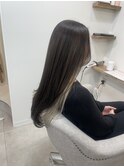 ◆ 深めグレージュとホワイトベージュのコントラストカラー◎