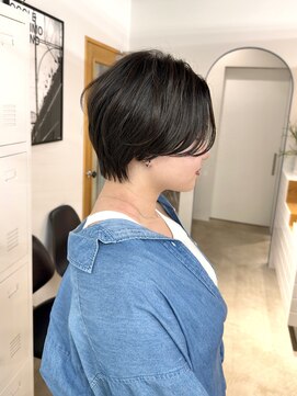 ミッシュバイアーバン(misch by urban.) 【mischハザマ】横顔がキレイ!ボブに飽きたら上品大人ショート◎