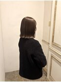 オリーブベージュ