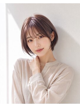 グロウ 赤羽(grow) ショートボブ×ひし形シルエット×艶感ベージュ