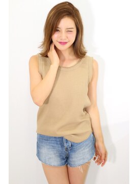 セシル(Cecile) かきあげバング×切りっぱなしボブ