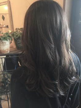 プント ロンボ(Punto Rombo)の写真/乾かすだけでヌケ感のある最旬ヘアが叶う!!皆が憧れる滑らかな手触りで、ナチュラルなストレートが好評☆