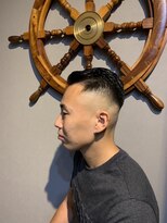 バーバー スタジオ ラフテル(Barber Studio RAFTEL)&nbsp;ハイフェード、サイドパート、スキンフェード